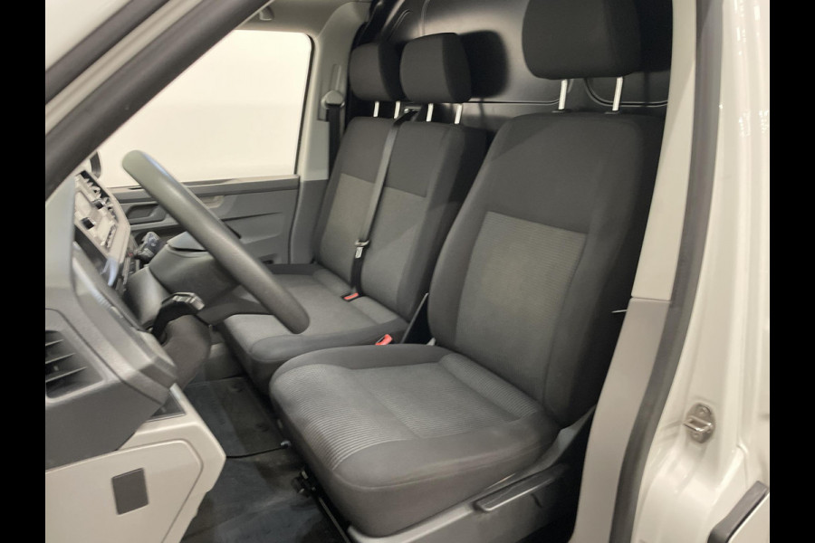 Volkswagen Transporter 2.0 TDI L2H1 Trendline Airco Cruise Control Trekhaak Regensensor
