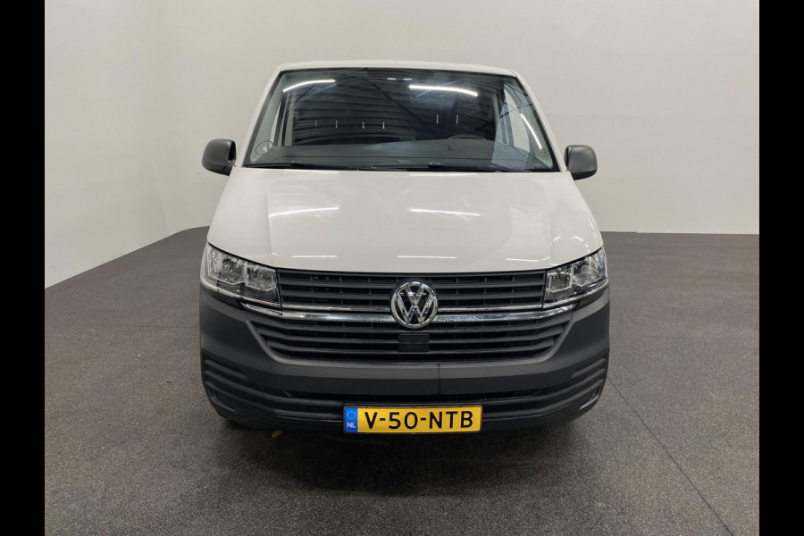 Volkswagen Transporter 2.0 TDI L2H1 Trendline Airco Cruise Control Trekhaak Regensensor