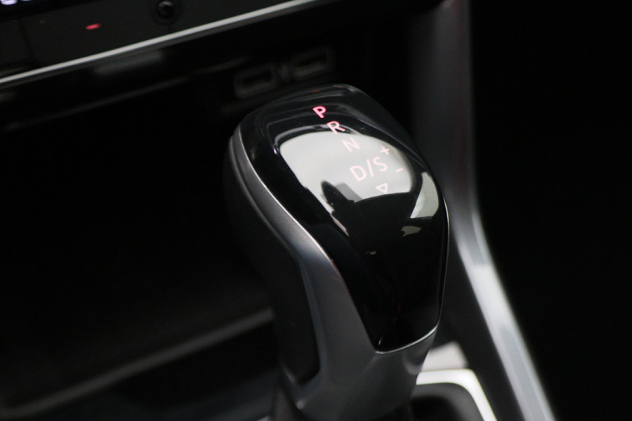 Volkswagen T-Cross 1.0 TSI Style Automaat LED, Virtual Cockpit, Camera, ACC, Climate, Apple CarPlay