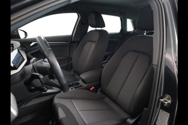 Audi A3 Sportback 30 TFSI Pro Line 110 pk | Navigatie via App | Parkeersensoren achter | Apple Carplay/Android Auto | Cruise control | LED koplampen |