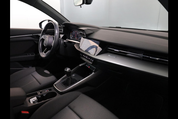 Audi A3 Sportback 30 TFSI Pro Line 110 pk | Navigatie via App | Parkeersensoren achter | Apple Carplay/Android Auto | Cruise control | LED koplampen |