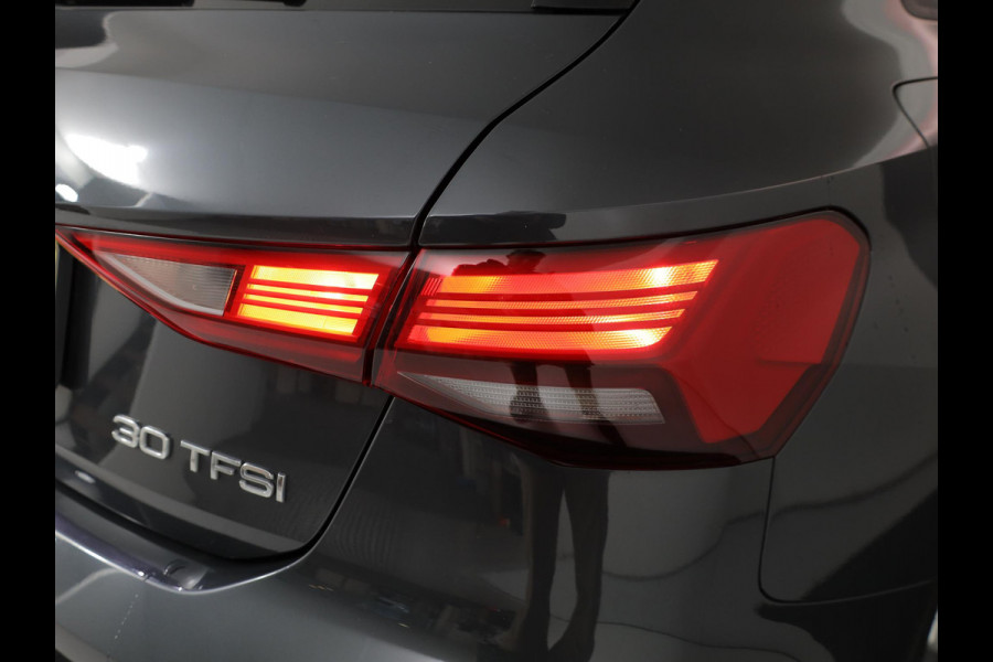 Audi A3 Sportback 30 TFSI Pro Line 110 pk | Navigatie via App | Parkeersensoren achter | Apple Carplay/Android Auto | Cruise control | LED koplampen |