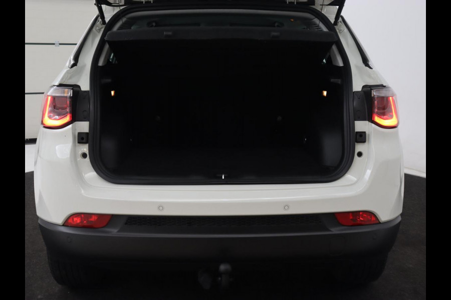Jeep Compass 1.3T Longitude | Automaat | Trekhaak | Keyless | Carplay | Climate control | Parkeerhulp | Cruise control | DAB | Bluetooth