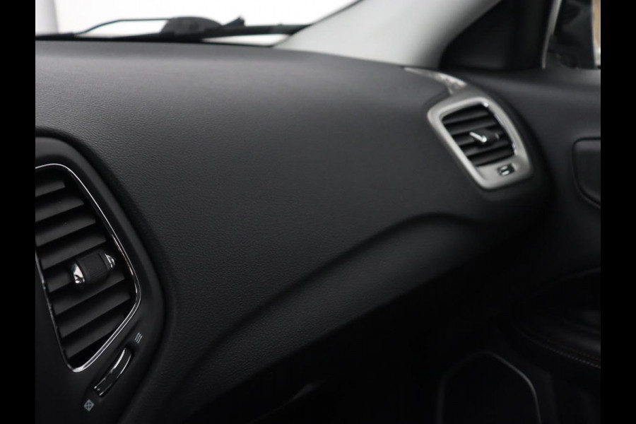 Jeep Compass 1.3T Longitude | Automaat | Trekhaak | Keyless | Carplay | Climate control | Parkeerhulp | Cruise control | DAB | Bluetooth