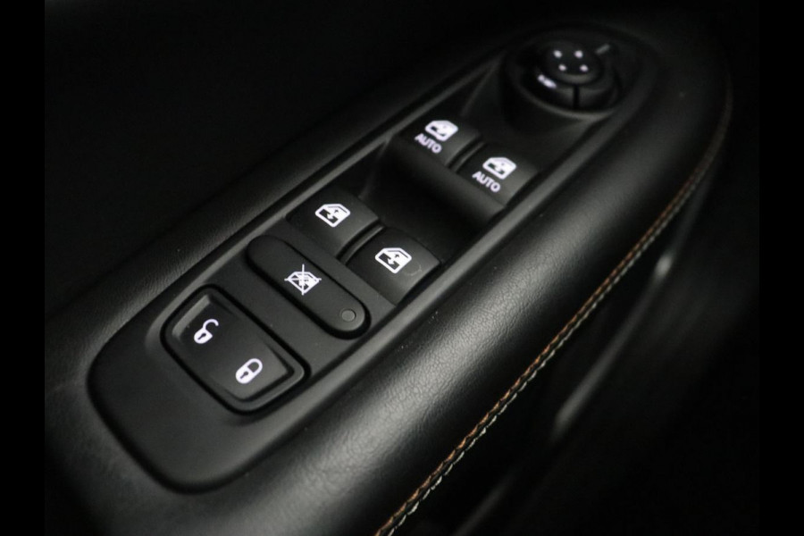 Jeep Compass 1.3T Longitude | Automaat | Trekhaak | Keyless | Carplay | Climate control | Parkeerhulp | Cruise control | DAB | Bluetooth