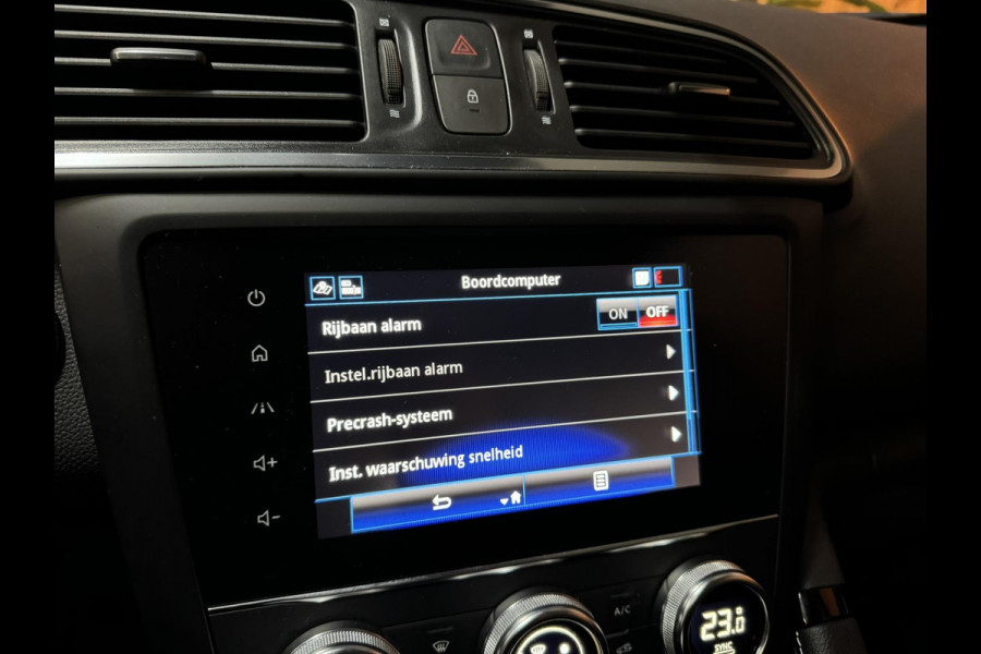 Renault Kadjar 1.3 TCe Black Edition Garantie Afn. Trekhaak Pano StoelVW Cruise Navi Clima Led Rijklaar