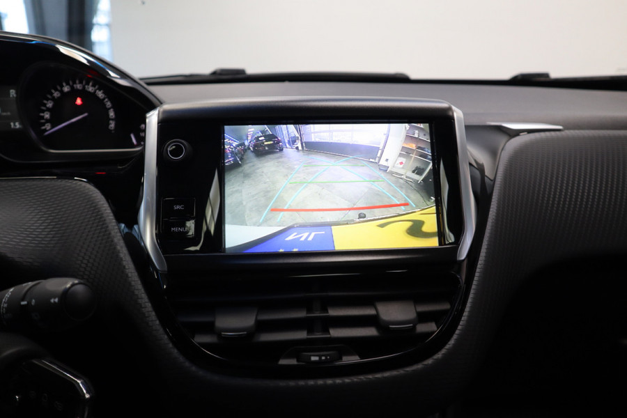 Peugeot 2008 1.2 PureTech Allure Camera PDC Panoramadak Clima