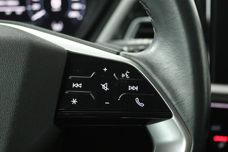 Audi Q4 e-tron 40 Launch edition Advanced Plus 77 kWh (TREKHAAK, STOELVERWARMING, ACHTERUITRIJCAMERA, CRUISE CONTROL ADAPTIEF)