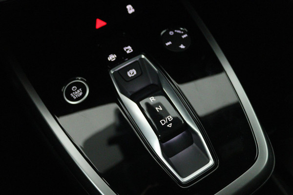 Audi Q4 e-tron 40 Launch edition Advanced Plus 77 kWh (TREKHAAK, STOELVERWARMING, ACHTERUITRIJCAMERA, CRUISE CONTROL ADAPTIEF)