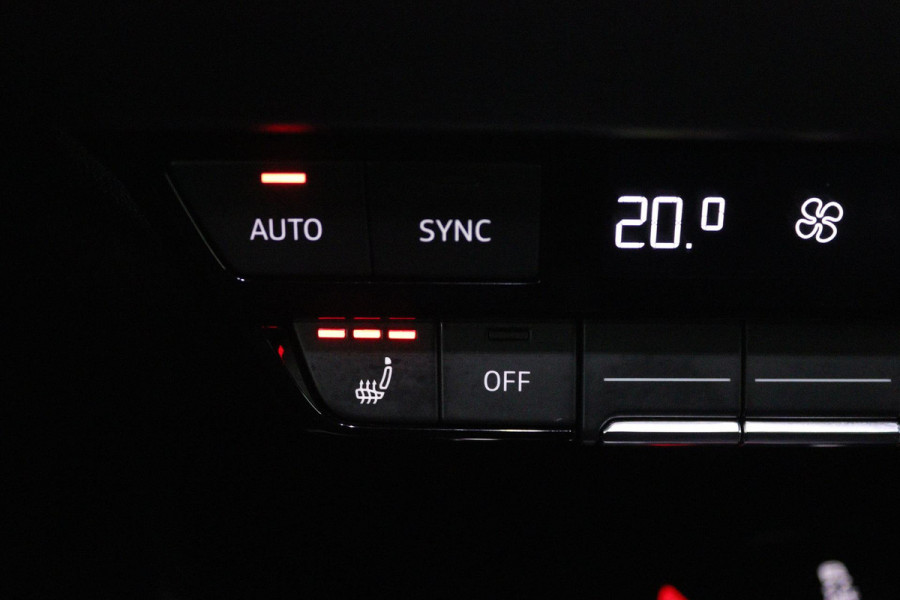 Audi Q4 e-tron 40 Launch edition Advanced Plus 77 kWh (TREKHAAK, STOELVERWARMING, ACHTERUITRIJCAMERA, CRUISE CONTROL ADAPTIEF)