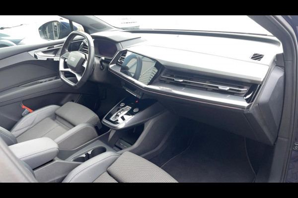 Audi Q4 e-tron 40 Launch edition S Competition 77 kWh 2X S-LINE PANO l MATRIX l CAMERA l ADAPT.CRUISE l ORG.NL l DEALER OND
