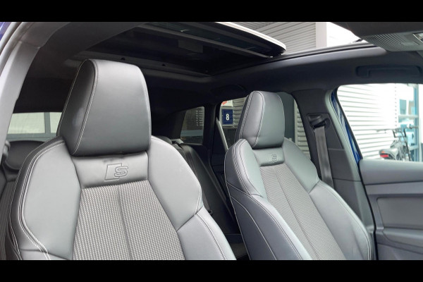 Audi Q4 e-tron 40 Launch edition S Competition 77 kWh 2X S-LINE PANO l MATRIX l CAMERA l ADAPT.CRUISE l ORG.NL l DEALER OND