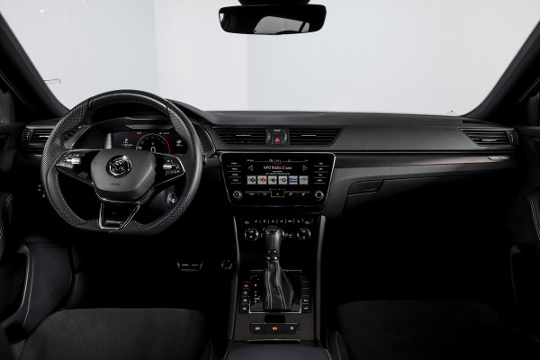 Škoda Superb Combi 1.4 TSI iV Sportline Business | Dig. Cockpit | Cruise | Stoel-+Stuurverw. PDC | Camera | App. Connect | ECC | Elek. Klep | LM 18" | 1944