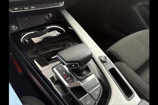 Audi A4 Avant 35 TFSI Advanced Edition | Wegklapbare Trekhaak | Elek. Kofferklep | Parkeersensoren | DAB |