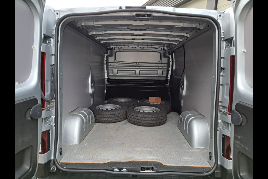 Renault Trafic T30 2.0 dCi Automaat 150 pk Euro 6 Lang L2 - Apple Carplay - LED