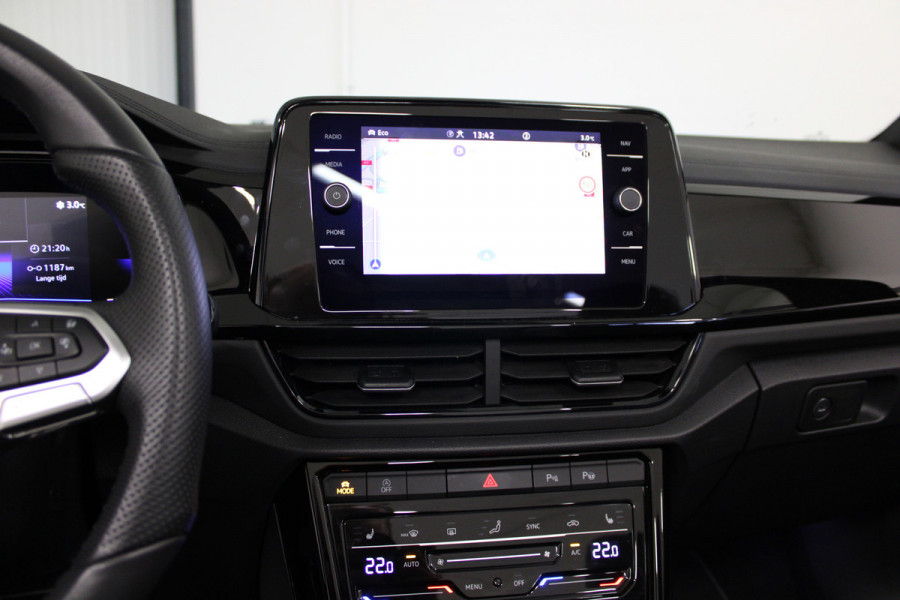 Volkswagen T-Roc Cabrio 1.5 TSI 150PK R-LINE SPORT LEDER/MATRIX-LED/NAVI/CARPLAY/FABRIEKS GARANTIE