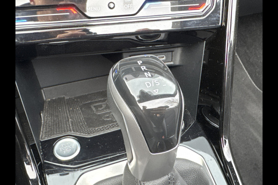 Volkswagen T-Roc Cabrio 1.5 TSI 150PK R-LINE SPORT LEDER/MATRIX-LED/NAVI/CARPLAY/FABRIEKS GARANTIE