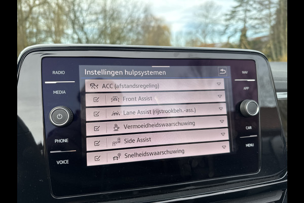 Volkswagen T-Roc Cabrio 1.5 TSI 150PK R-LINE SPORT LEDER/MATRIX-LED/NAVI/CARPLAY/FABRIEKS GARANTIE