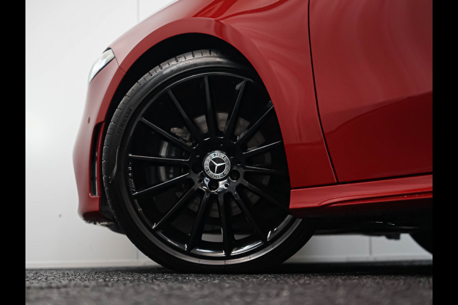 Mercedes-Benz A-Klasse A 180 AMG Line | NIGHT | 19 inch AMG | Distronic