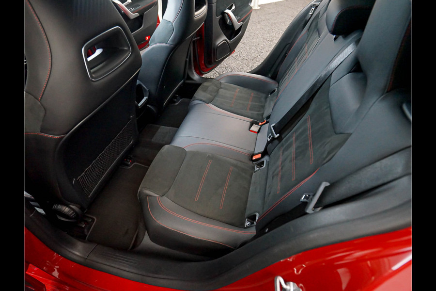 Mercedes-Benz A-Klasse A 180 AMG Line | NIGHT | 19 inch AMG | Distronic