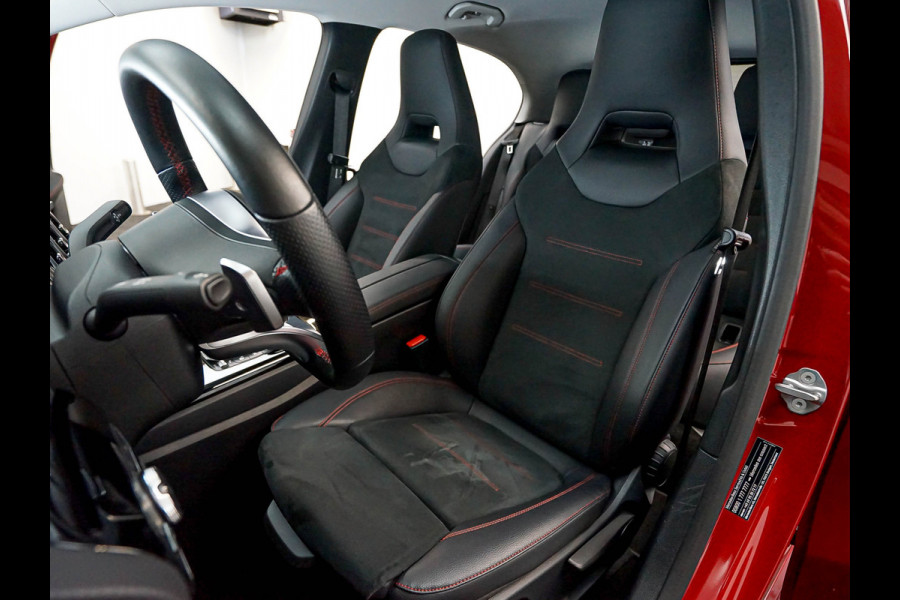 Mercedes-Benz A-Klasse A 180 AMG Line | NIGHT | 19 inch AMG | Distronic