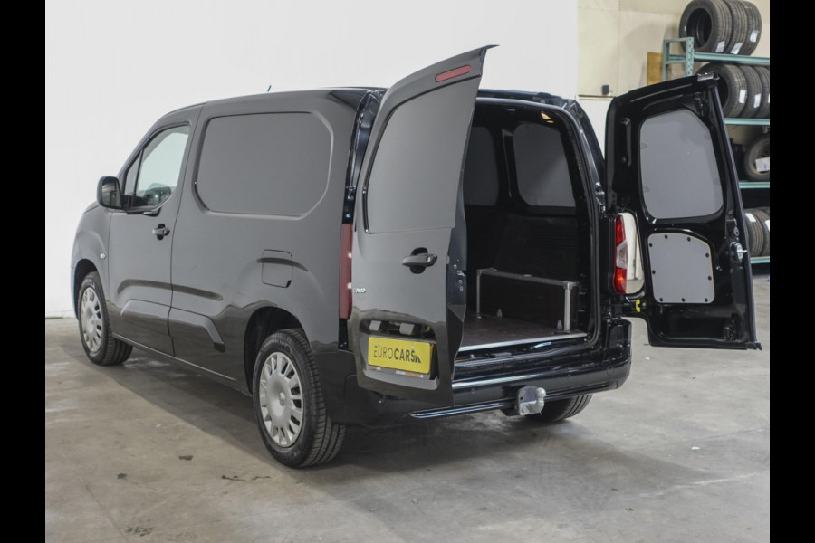 Opel Combo 1.5D L1H1 130pk Automaat Edition Airco Navigatie Apple Carplay/ Android Auto Trekhaak Betimmerd Cruise Control