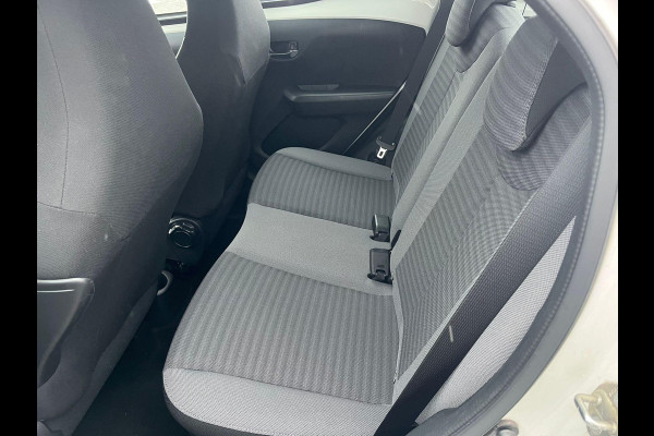Toyota Aygo 1.0 VVT-i x-play | Carplay | Achteruitrijcamera | Airco | Automaat