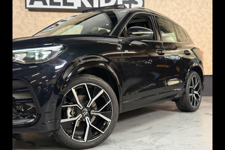 Volkswagen Tiguan 1.5 eTSI R-Line Edition |Pano |Keyless | 360 Camera | Massage | Sfeerverlichting