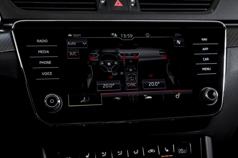 Škoda Superb Combi 1.4 TSI iV Sportline Business | Dig. Cockpit | Cruise | Stoel-+Stuurverw. PDC | Camera | App. Connect | ECC | Elek. Klep | LM 18" | 1944