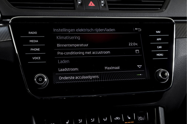 Škoda Superb Combi 1.4 TSI iV Sportline Business | Dig. Cockpit | Cruise | Stoel-+Stuurverw. PDC | Camera | App. Connect | ECC | Elek. Klep | LM 18" | 1944