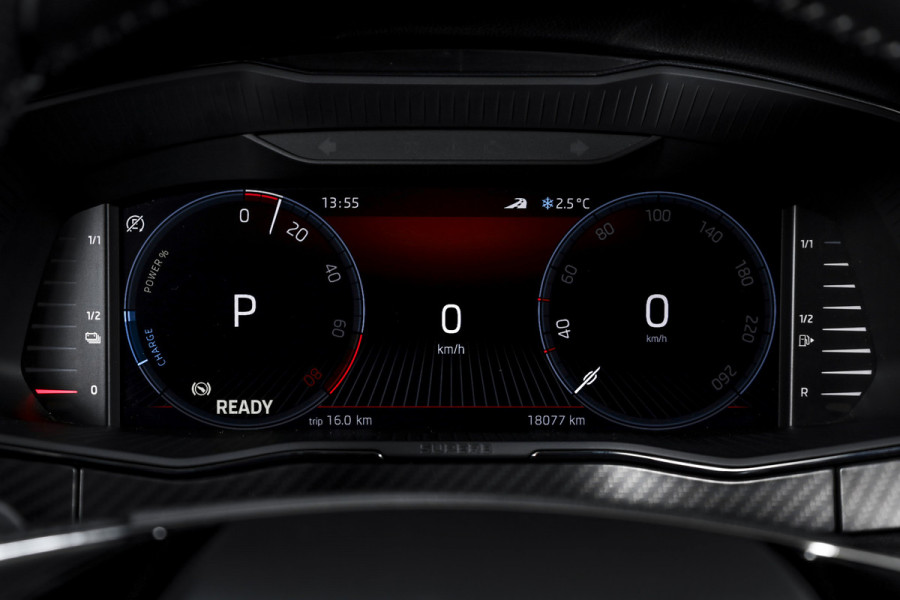 Škoda Superb Combi 1.4 TSI iV Sportline Business | Dig. Cockpit | Cruise | Stoel-+Stuurverw. PDC | Camera | App. Connect | ECC | Elek. Klep | LM 18" | 1944