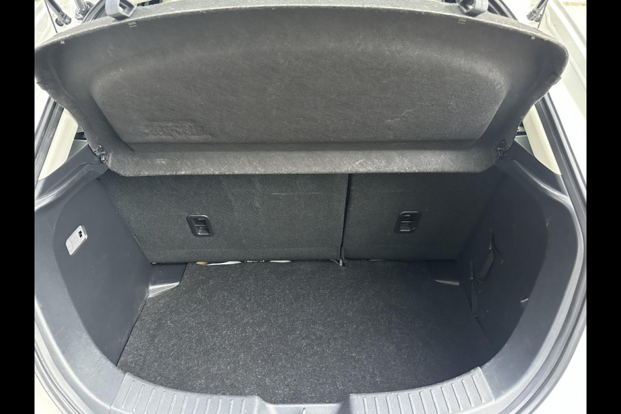 Mazda 2 1.5 Skyactiv-G Sport Selected | ACHTERUITRIJ CAMERA | CRUISE CONTROL | AIRCO |