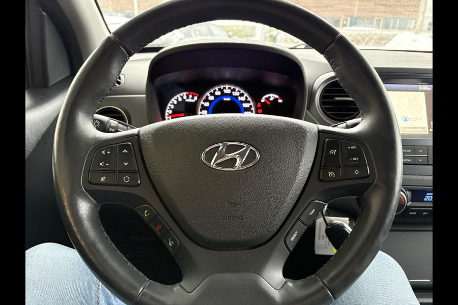Hyundai i10 1.0i Premium | Stoelverwarming | Cruise Control | Parkeersensoren | Navigatie & Carplay |
