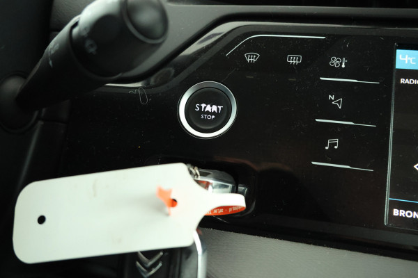 Citroën Grand C4 Spacetourer 1.2 PureTech Shine 7 persoons, nieuwe ketting, Navigatie