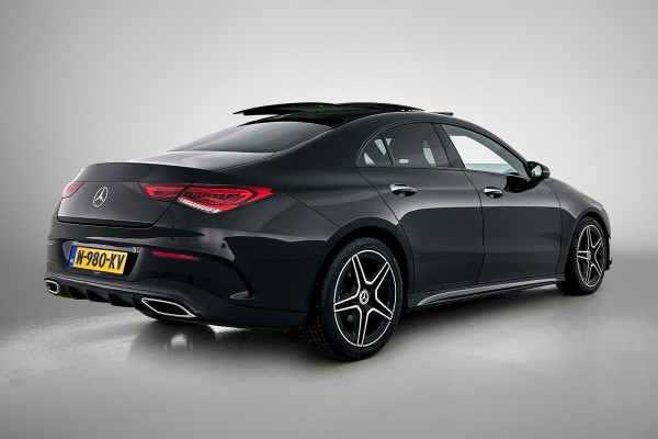 Mercedes-Benz CLA-Klasse 180 Business Solution AMG Night Upgrade Automaat (PANO, SFEERVERLICHTING, STOELVERWARMING, CAMERA)