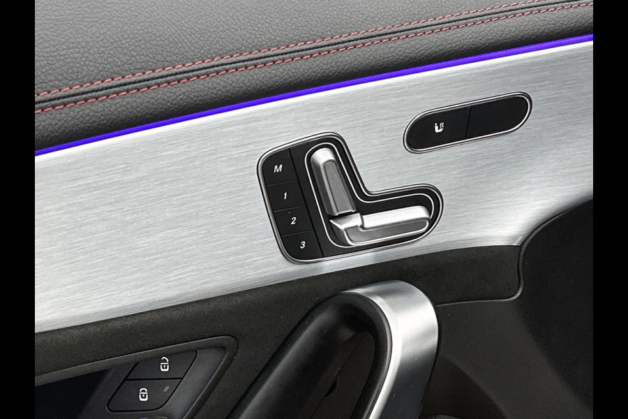 Mercedes-Benz CLA-Klasse 180 Business Solution AMG Night Upgrade Automaat (PANO, SFEERVERLICHTING, STOELVERWARMING, CAMERA)