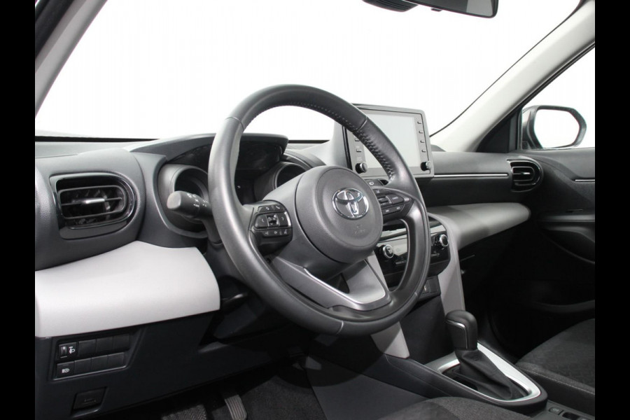 Toyota Yaris Cross 1.5 Hybrid Active Climate control Cruise control Parkeersensoren achter Achteruitrij camera Apple Carplay/ Android Auto