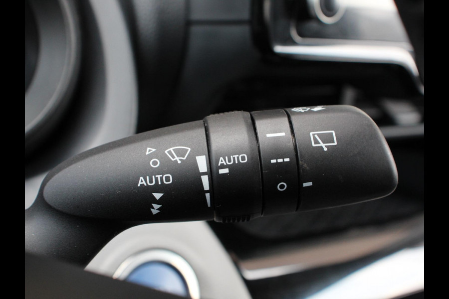 Toyota Yaris Cross 1.5 Hybrid Active Climate control Cruise control Parkeersensoren achter Achteruitrij camera Apple Carplay/ Android Auto