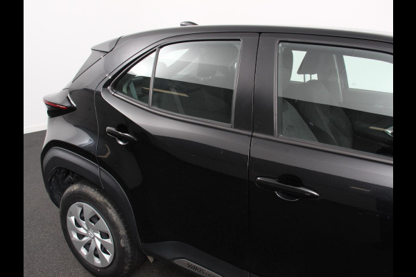 Toyota Yaris Cross 1.5 Hybrid Active Climate control Cruise control Parkeersensoren achter Achteruitrij camera Apple Carplay/ Android Auto