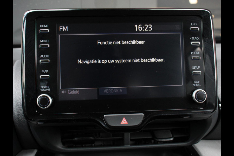 Toyota Yaris Cross 1.5 Hybrid Active Climate control Cruise control Parkeersensoren achter Achteruitrij camera Apple Carplay/ Android Auto