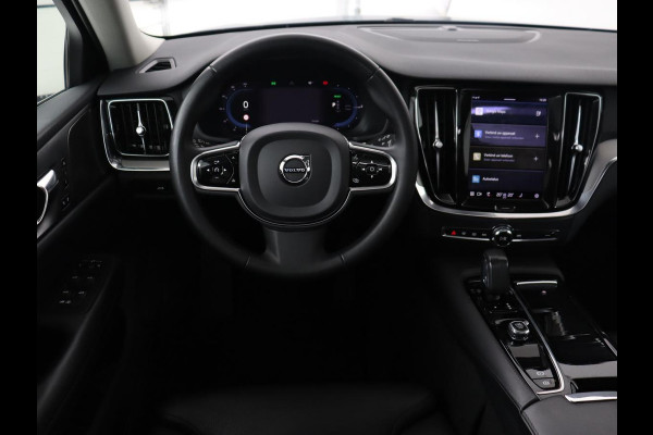 Volvo V60 2.0 T6 Plug-in hybrid AWD | Panoramadak | Trekhaak | Camera | Harman/Kardon | Leder | Stoel & Stuurverwarming