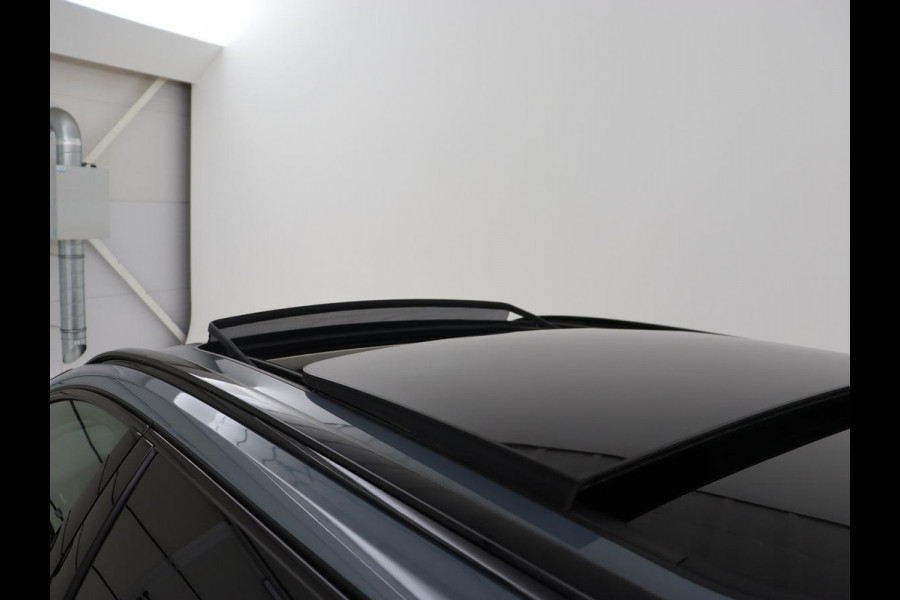 Volvo V60 2.0 T6 Plug-in hybrid AWD | Panoramadak | Trekhaak | Camera | Harman/Kardon | Leder | Stoel & Stuurverwarming