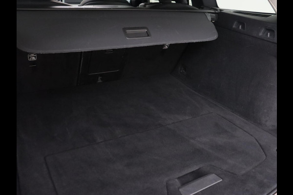 Volvo V60 2.0 T6 Plug-in hybrid AWD | Panoramadak | Trekhaak | Camera | Harman/Kardon | Leder | Stoel & Stuurverwarming