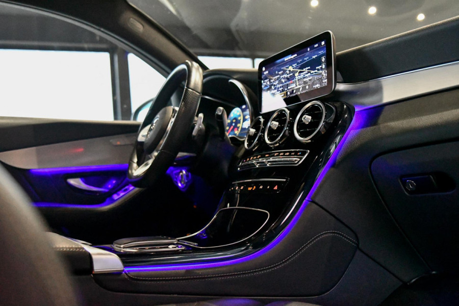 Mercedes-Benz GLC Coupé 200 4MATIC AMG. Pano, Distro+, 360, Leder, 20'', CarPlay, Sfeer!