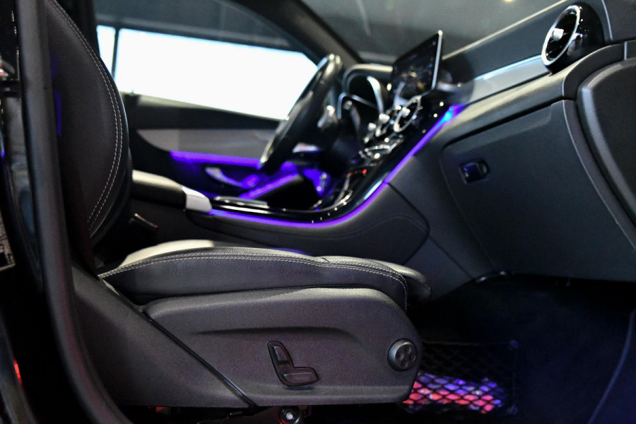 Mercedes-Benz GLC Coupé 200 4MATIC AMG. Pano, Distro+, 360, Leder, 20'', CarPlay, Sfeer!