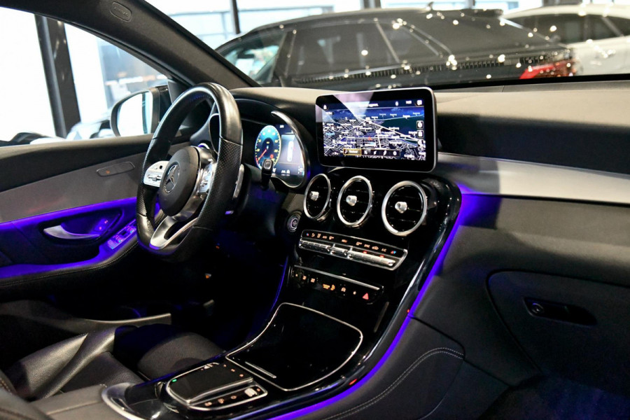 Mercedes-Benz GLC Coupé 200 4MATIC AMG. Pano, Distro+, 360, Leder, 20'', CarPlay, Sfeer!