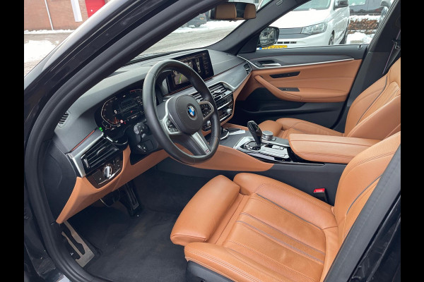 BMW 5 Serie 530i High Executive Edition M Sport Camera/ Panoramadak / Adaptieve / Head-Up / Memory