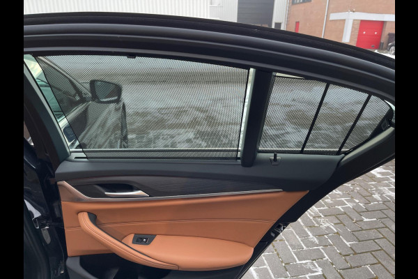 BMW 5 Serie 530i High Executive Edition M Sport Camera/ Panoramadak / Adaptieve / Head-Up / Memory