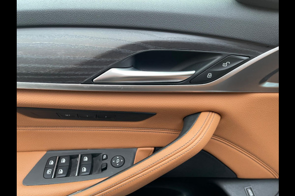 BMW 5 Serie 530i High Executive Edition M Sport Camera/ Panoramadak / Adaptieve / Head-Up / Memory