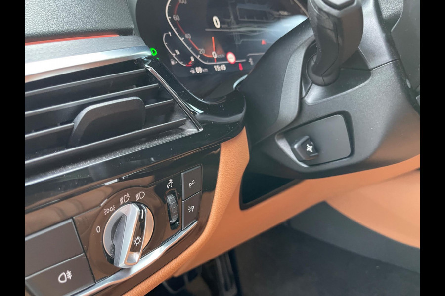 BMW 5 Serie 530i High Executive Edition M Sport Camera/ Panoramadak / Adaptieve / Head-Up / Memory